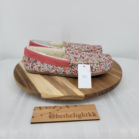 Lands' End Shoes - Lands' End Women's Suede Leather Moccasin Slippers Size: 10B